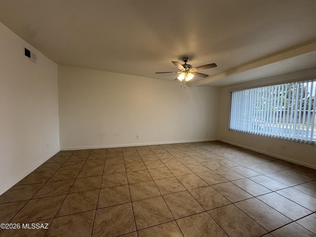 4020 S Silver Beech Ave - Photo 6 of 9