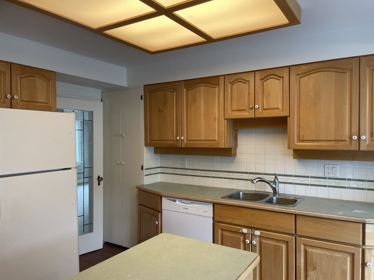 3550 39th Ave W #1 - Photo 3 of 5