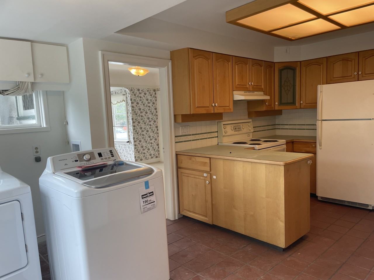 3550 39th Ave W #1 - Photo 4 of 5