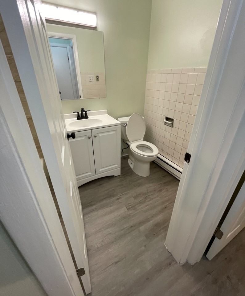 18154 Martin Avenue - Photo 7 of 8