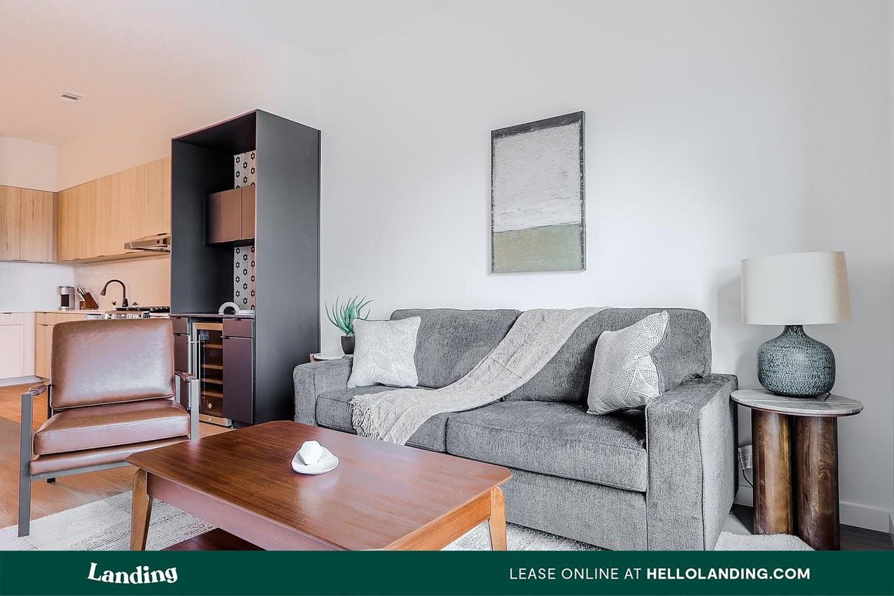 2623 Keene St - Photo 5 of 50