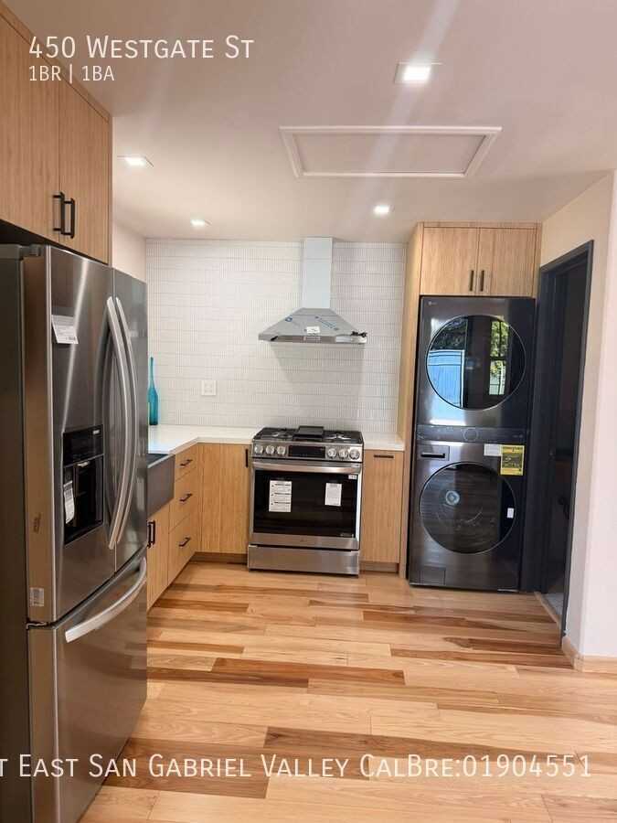 450 Westgate St - Photo 3 of 12