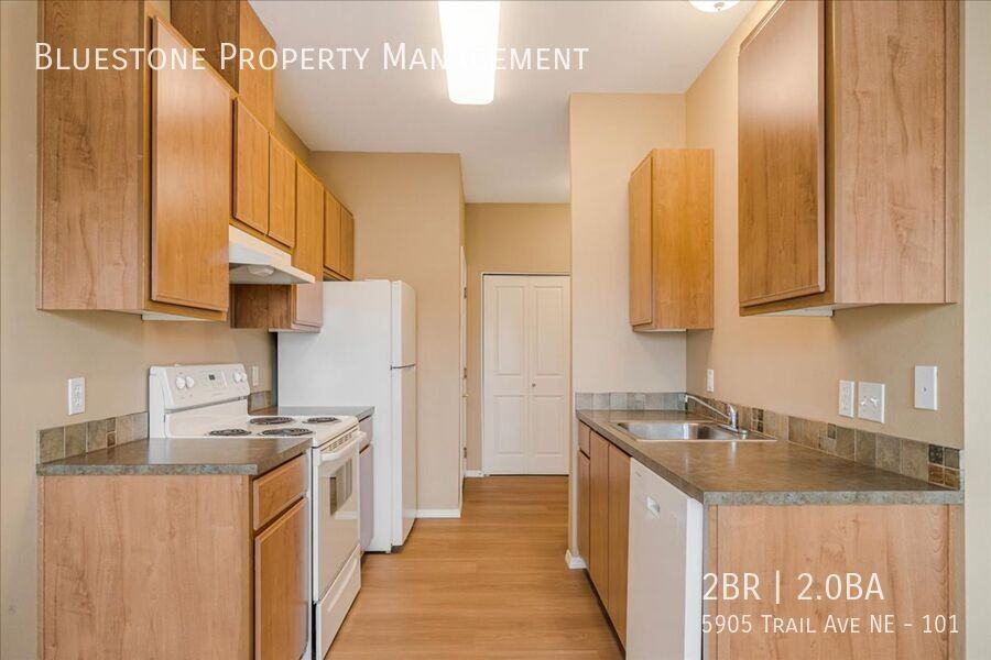 5905 Trail Ave Ne #101 - Photo 5 of 37