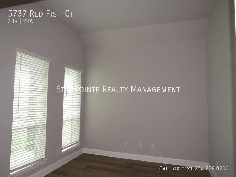 5737 Red Fish Ct - Photo 2 of 20