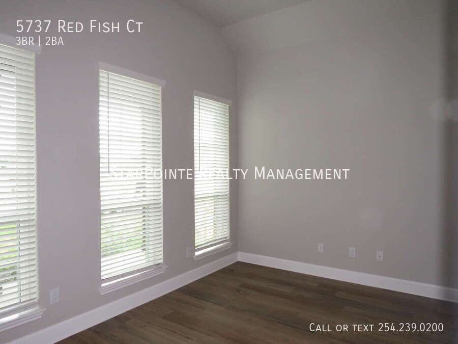 5737 Red Fish Ct - Photo 3 of 20