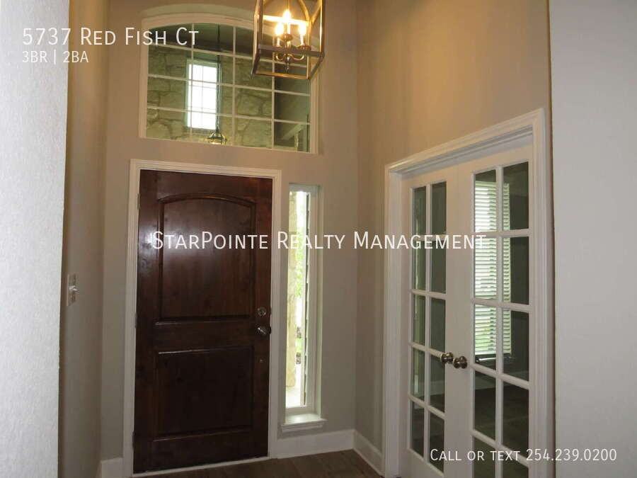 5737 Red Fish Ct - Photo 5 of 20