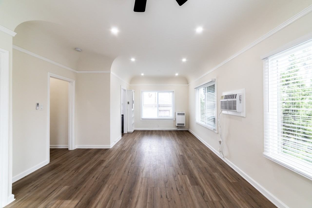 211 N Berendo St #1-2 - Photo 2 of 16