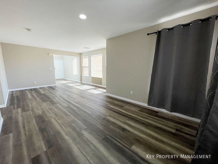 10353 Talking Tree Ave - Photo 6 of 36