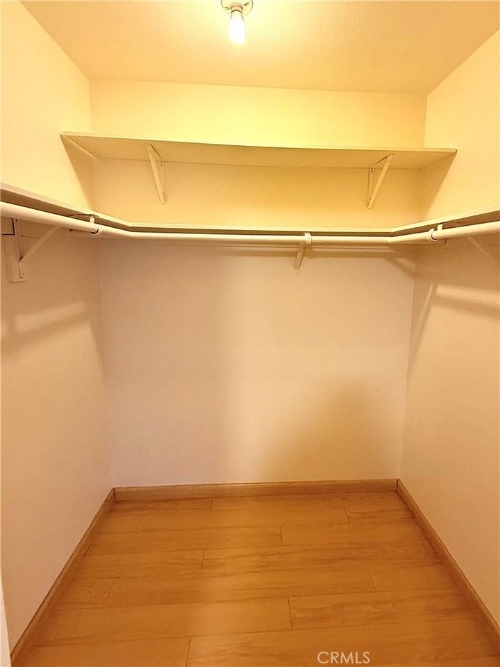 6439 Woodman Ave #6439-1 - Photo 6 of 10