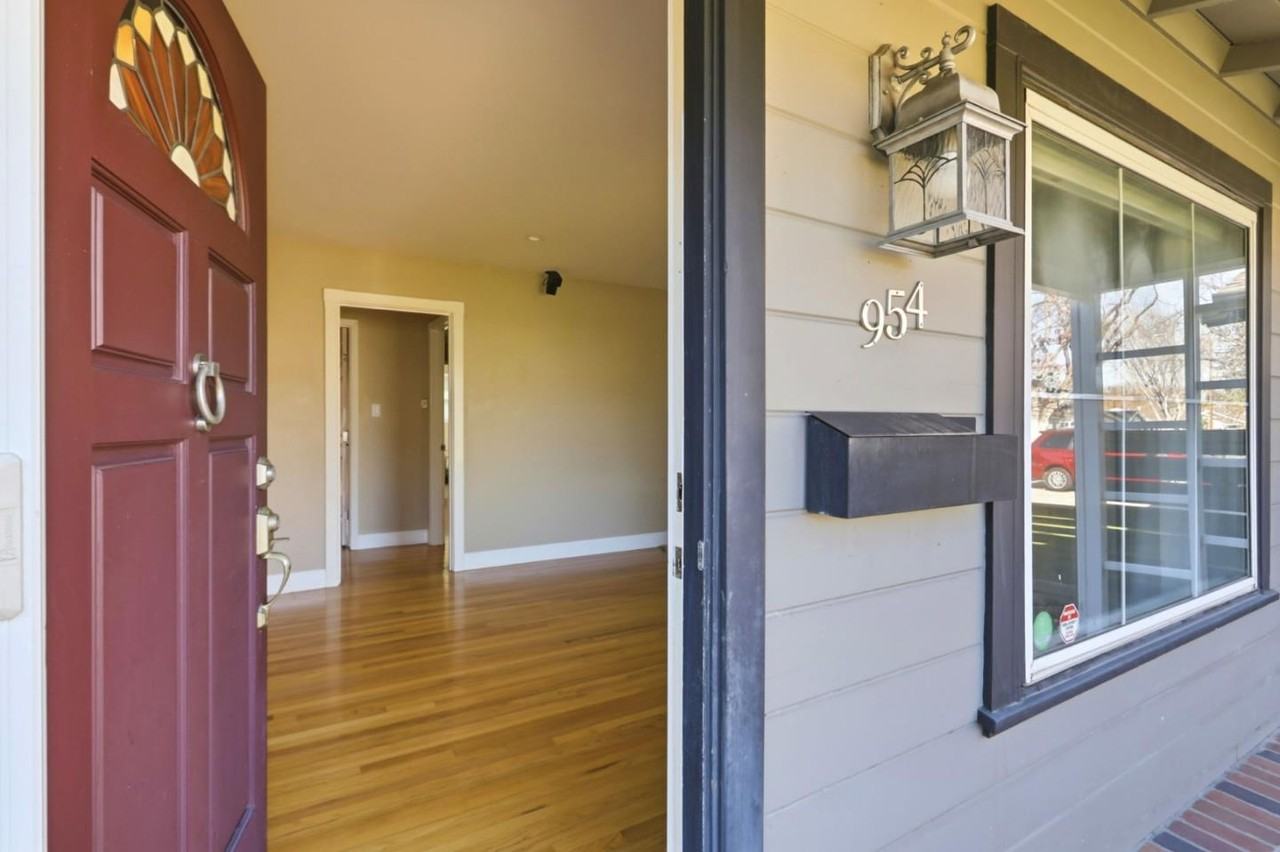 954 Sunlite Dr #954 - Photo 4 of 43