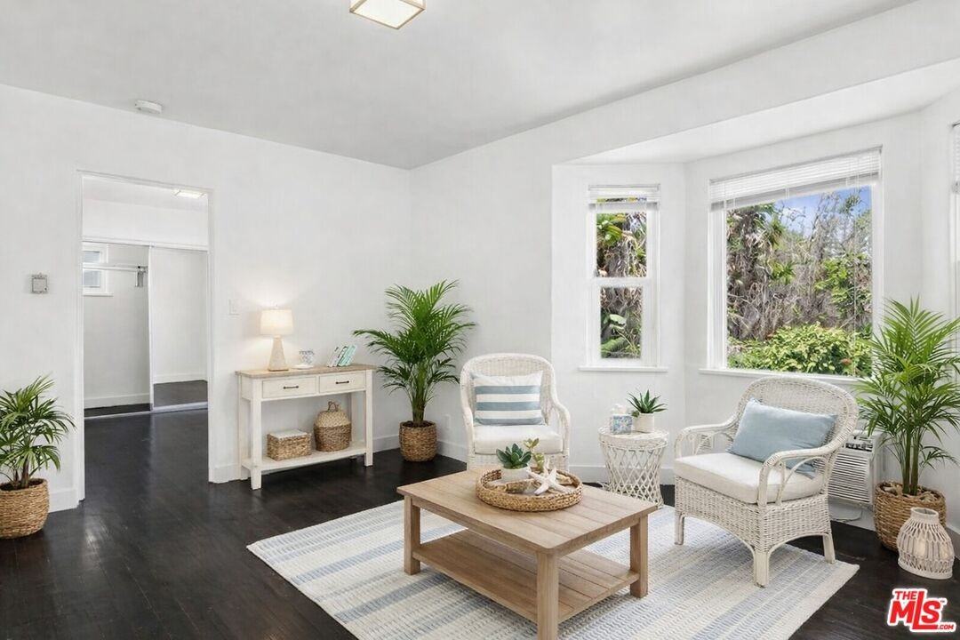 2140 20th St #2140A - Photo 6 of 15