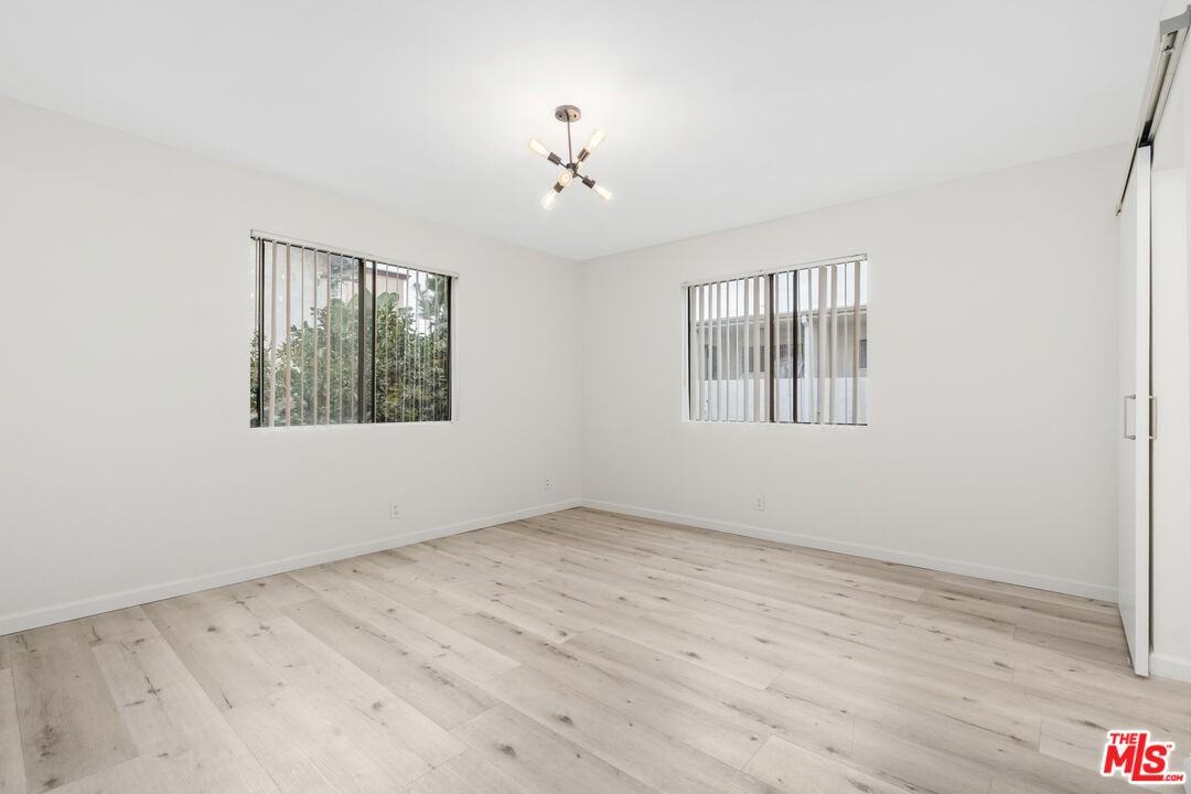 1802 Purdue Ave #1802B - Photo 5 of 16