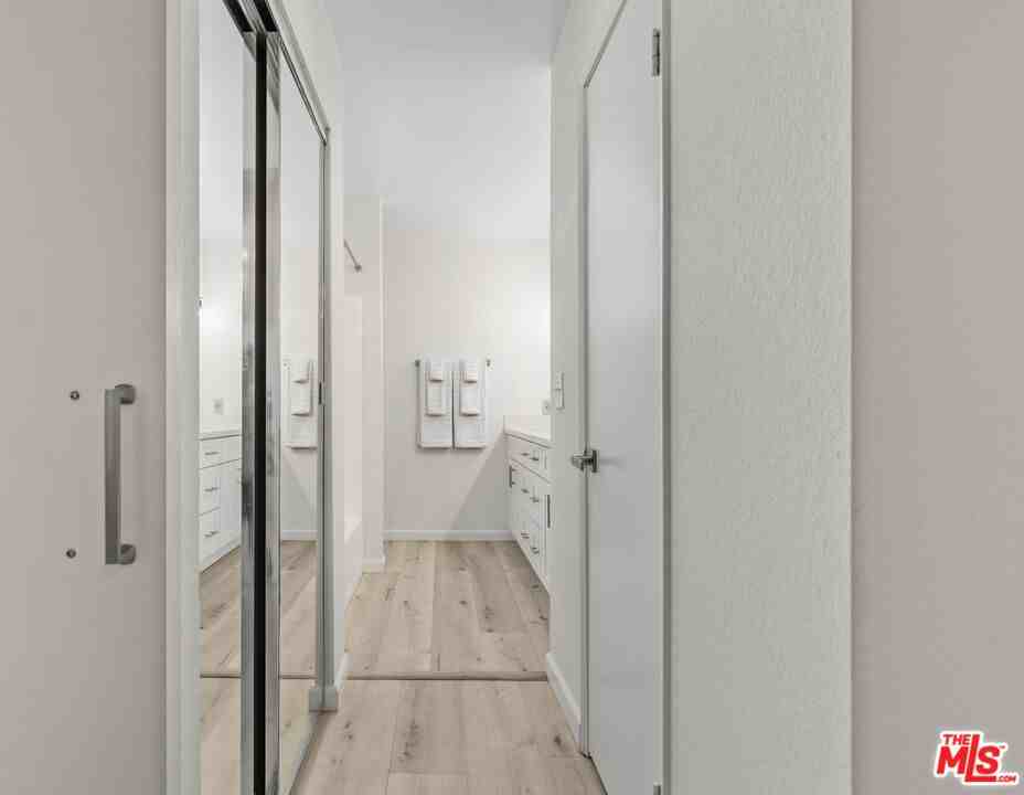 1802 Purdue Ave #1802B - Photo 6 of 16