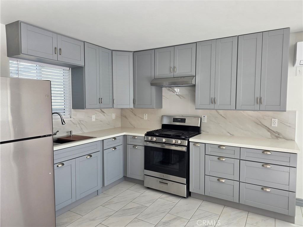 2057 Norwalk Ave #2057 - Photo 5 of 19