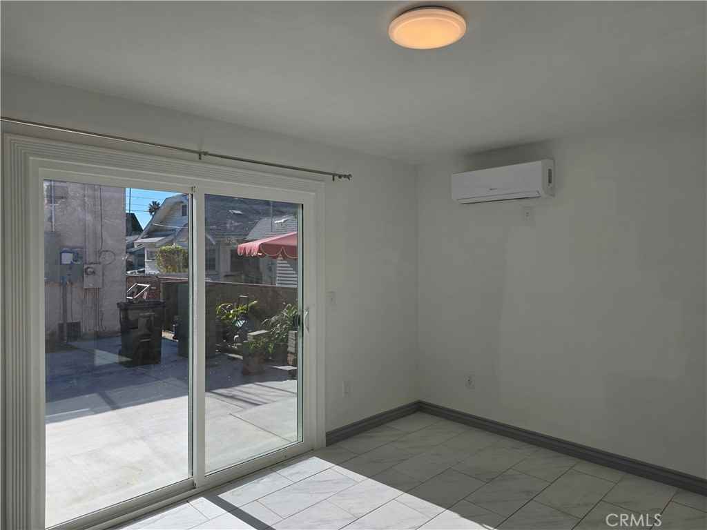 2057 Norwalk Ave #2057 - Photo 7 of 19