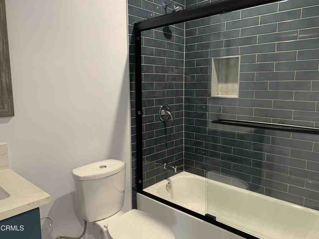 668 Keenan Ave #668D - Photo 6 of 14