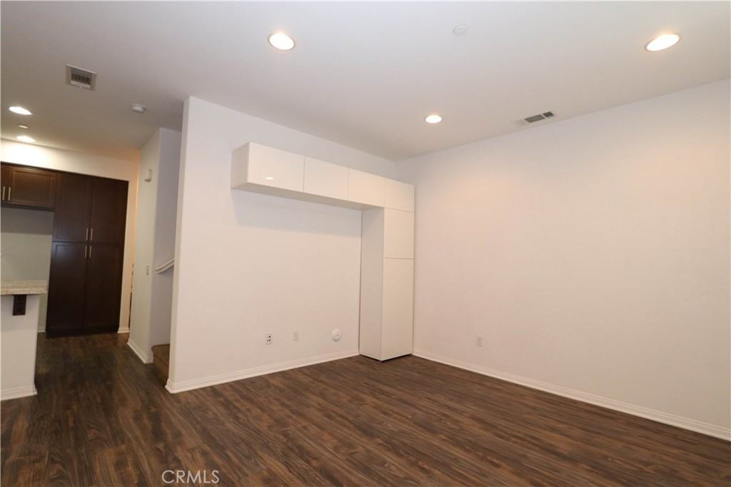 163 E Commercial St #163 - Photo 3 of 45