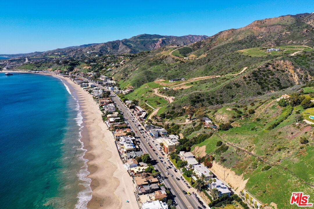 22227 Pacific Coast Hwy #22227CF - Photo 7 of 38