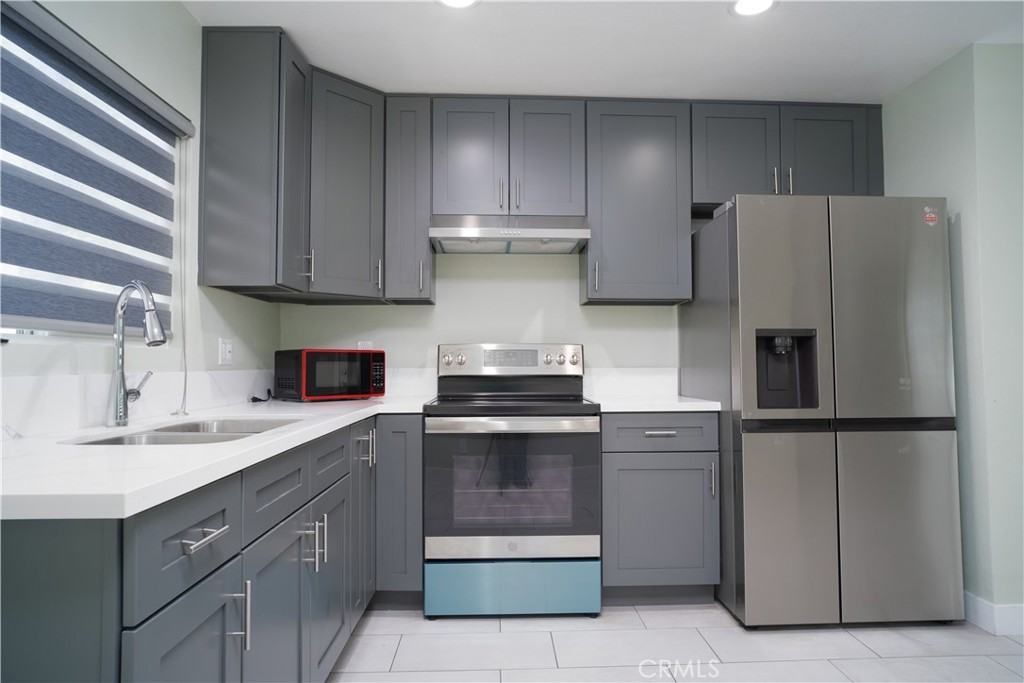 6409 Camellia Ave #6409 - Photo 5 of 19