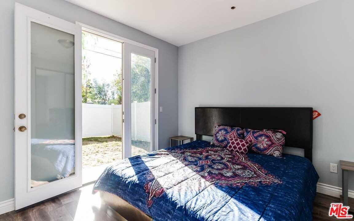 16001 Wyandotte St #16001 - Photo 2 of 33