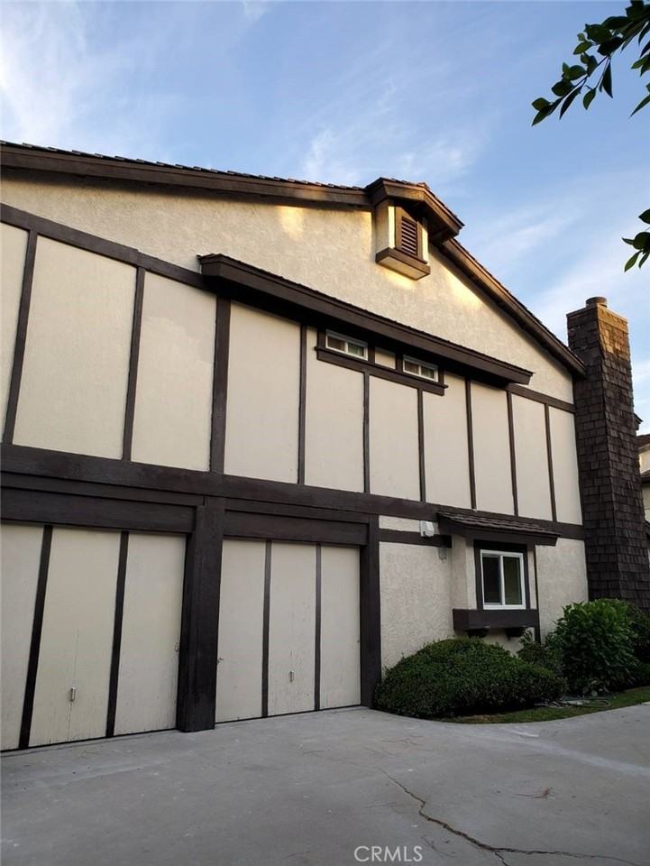 423 E Duarte Rd #423A - Photo 4 of 11