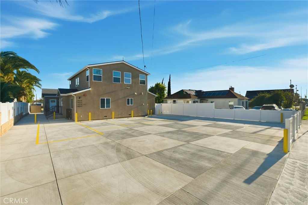 14016 Hubbard St #14016 - Photo 4 of 17