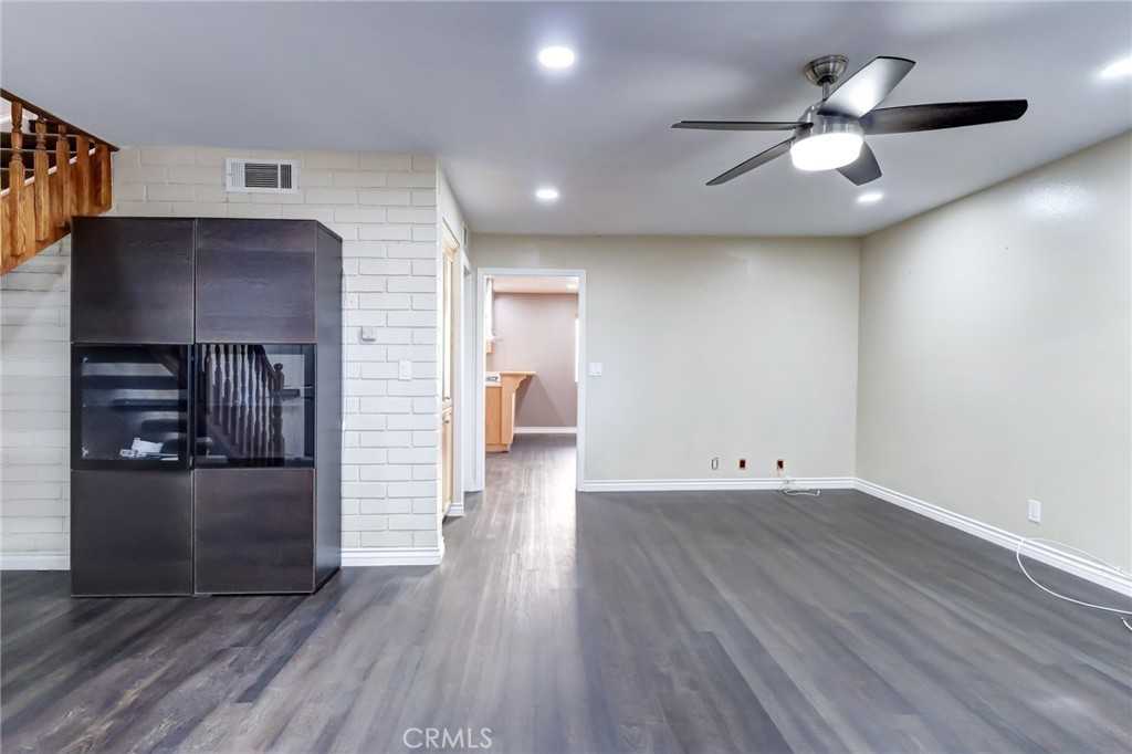 3459 W 171st St #3459 - Photo 6 of 19