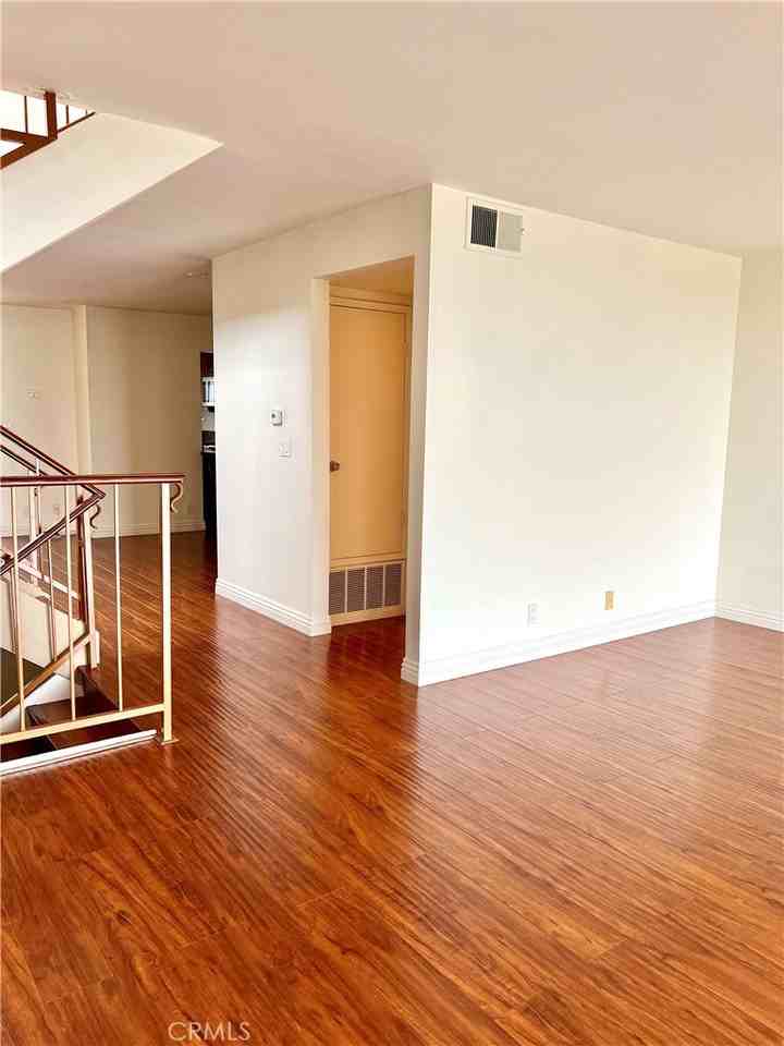 28129 Ridgethorne Ct #28129-34 - Photo 5 of 27