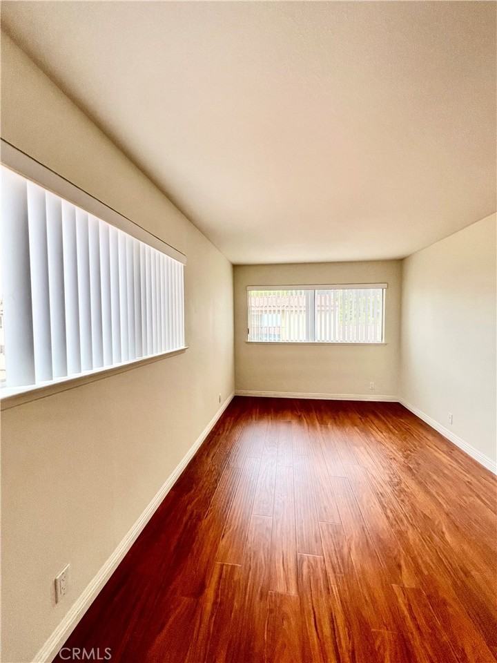 28129 Ridgethorne Ct #28129-34 - Photo 6 of 27