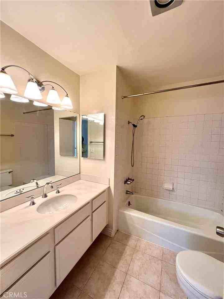 28129 Ridgethorne Ct #28129-34 - Photo 7 of 27