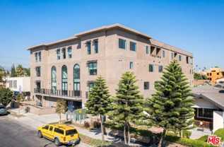 552 N Hobart Blvd - Photo 1 of 1