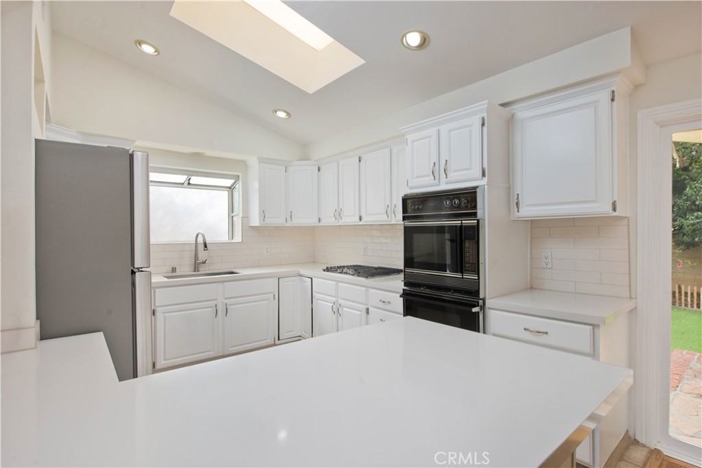 6719 Sale Ave #6719 - Photo 6 of 30