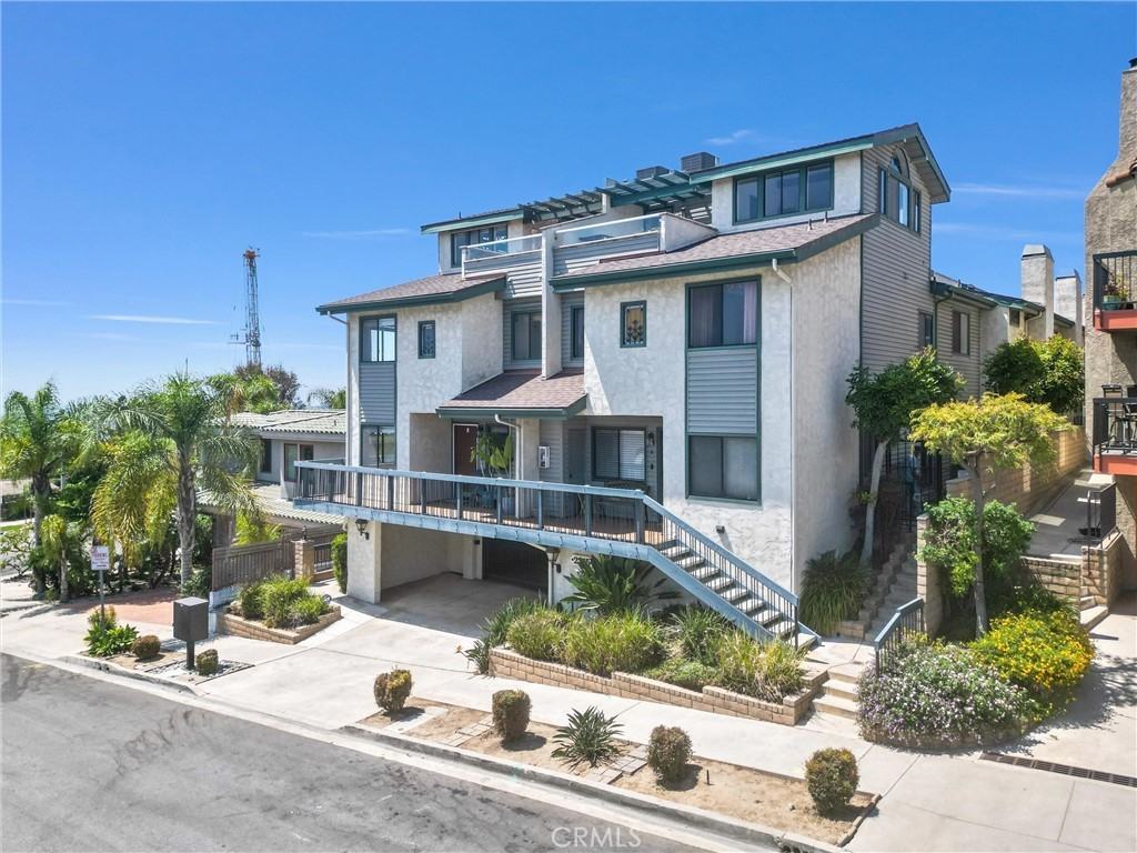 2215 Molino Ave #2215B - Photo 4 of 44