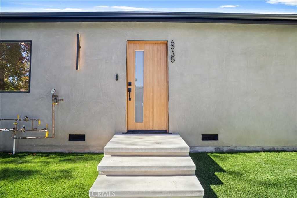 6935 Jellico Ave #6935 - Photo 4 of 22