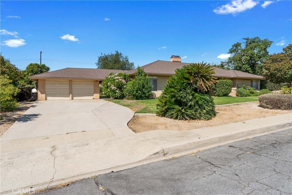 388 Harford Pl #388 - Photo 4 of 26