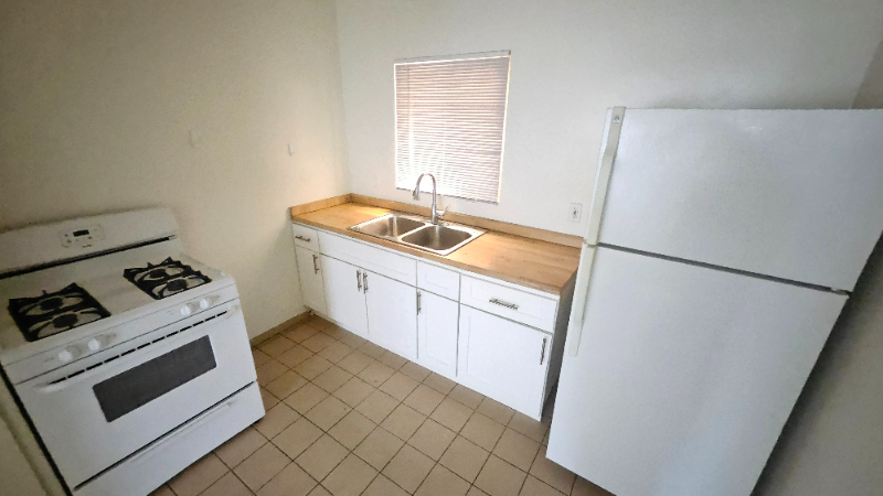 24 Brooks Ave #2 - Photo 3 of 13