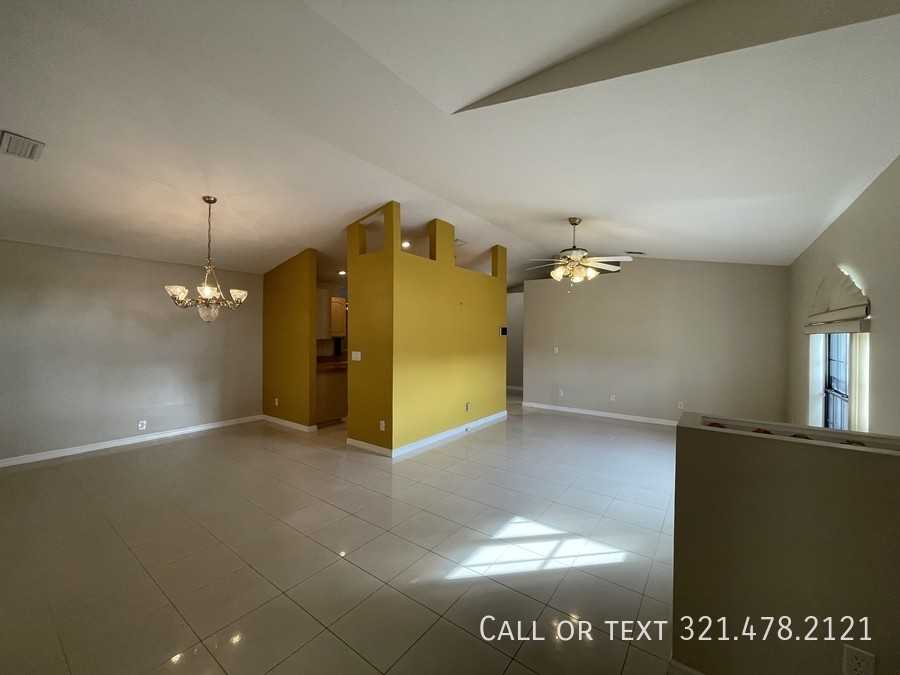 611 Americana Blvd Ne - Photo 3 of 34