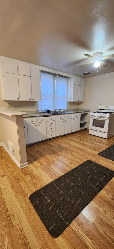 1929 Case Ave - Photo 5 of 9