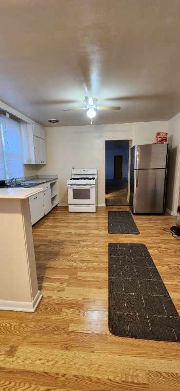 1929 Case Ave - Photo 6 of 9