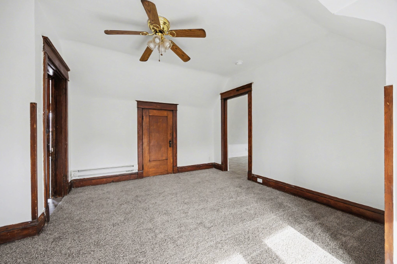 37 Euclid St #3 - Photo 4 of 10