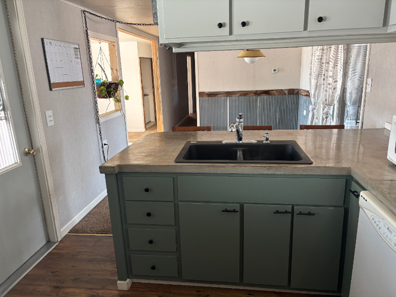 440 Ronda Rd - Photo 4 of 20