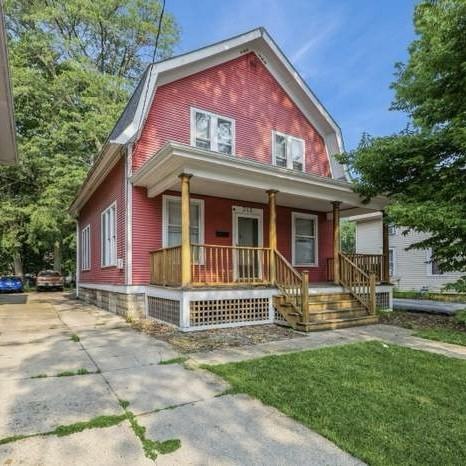 208 Blackhawk St #212