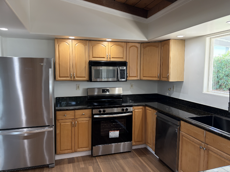 201 Anapalau St - Photo 7 of 26