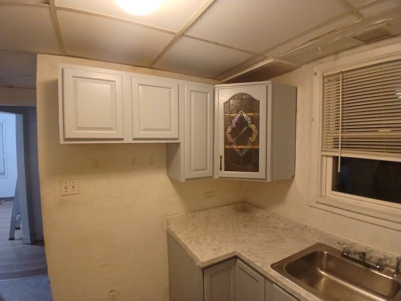 1910 Maple St - Photo 6 of 12