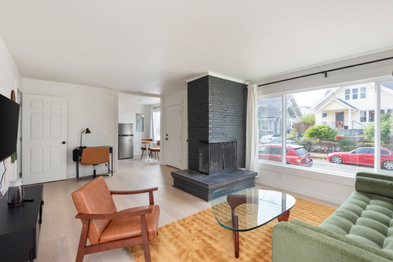 5134 Ne 22nd Ave #5134NE22nd - Photo 4 of 9