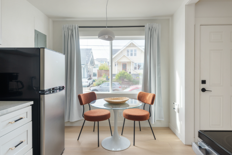 5134 Ne 22nd Ave #5134NE22nd - Photo 5 of 9