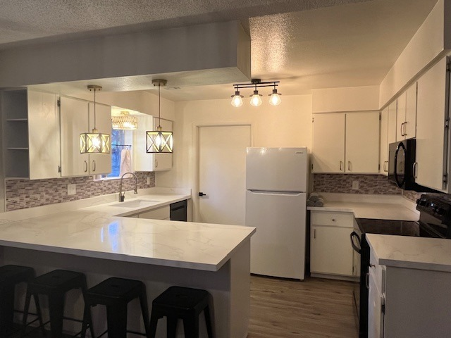 960 N 32nd Ave - Photo 5 of 15