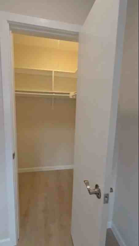 1134 E Doran St #6 - Photo 7 of 9