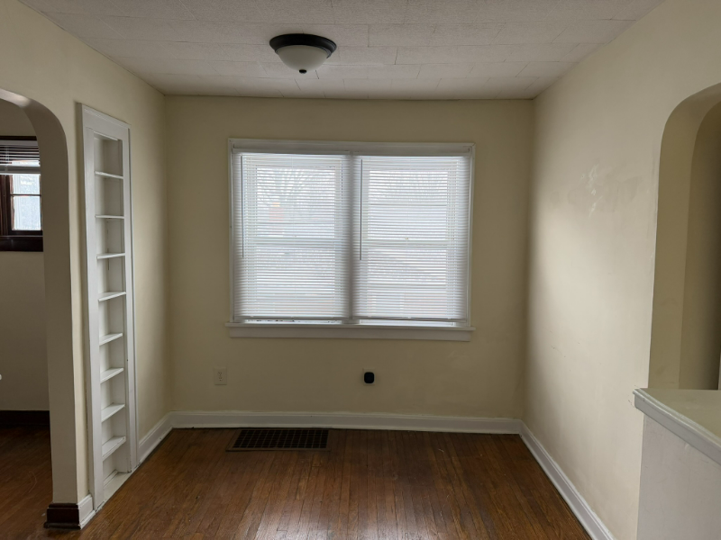 1320 Broad Blvd - Photo 3 of 9