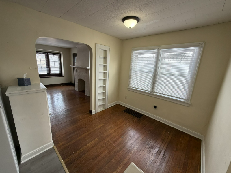 1320 Broad Blvd - Photo 6 of 9